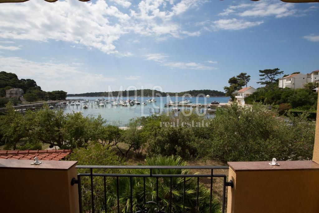 Hotel Palit, Rab, 700m2