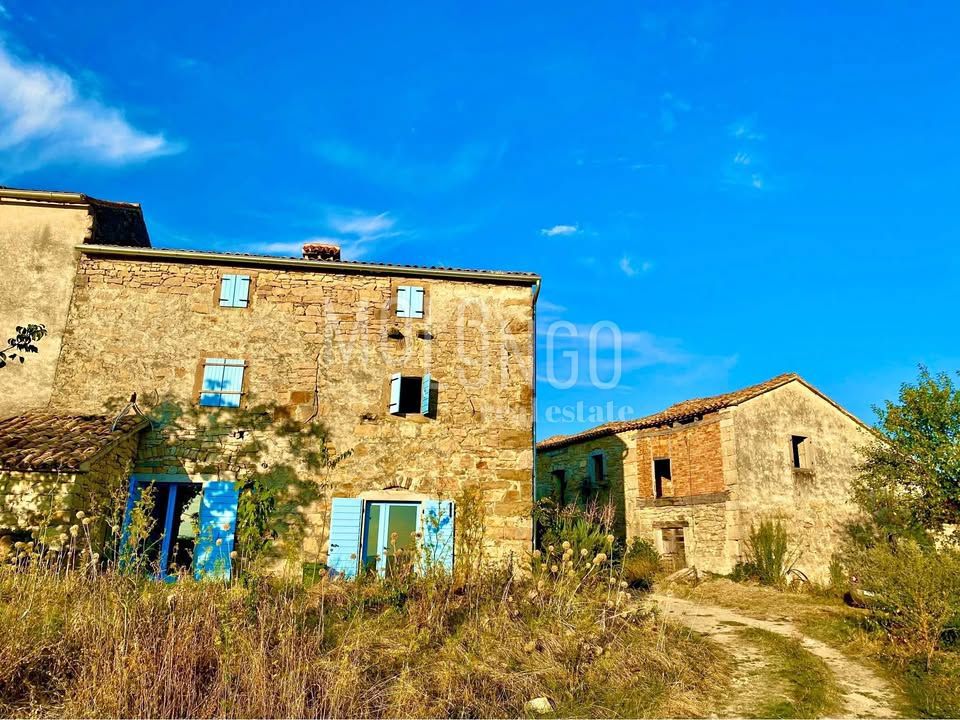 Hiša Oslići, Cerovlje, 230m2