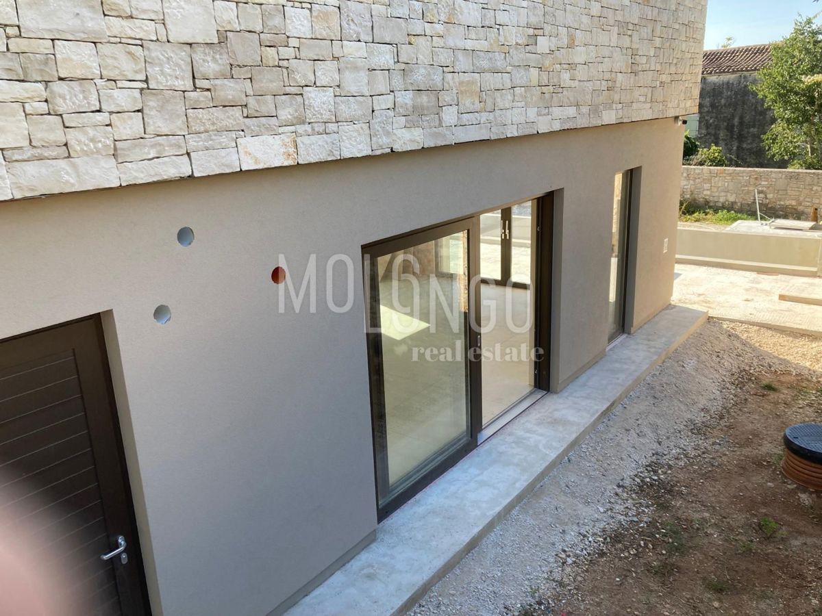 ISTRA, BALE - Luksuzna vila v srcu Istre – popolna kombinacija modernega in tradicionalnega