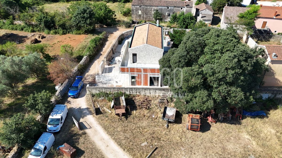 ISTRA, BALE - Luksuzna vila v srcu Istre – popolna kombinacija modernega in tradicionalnega