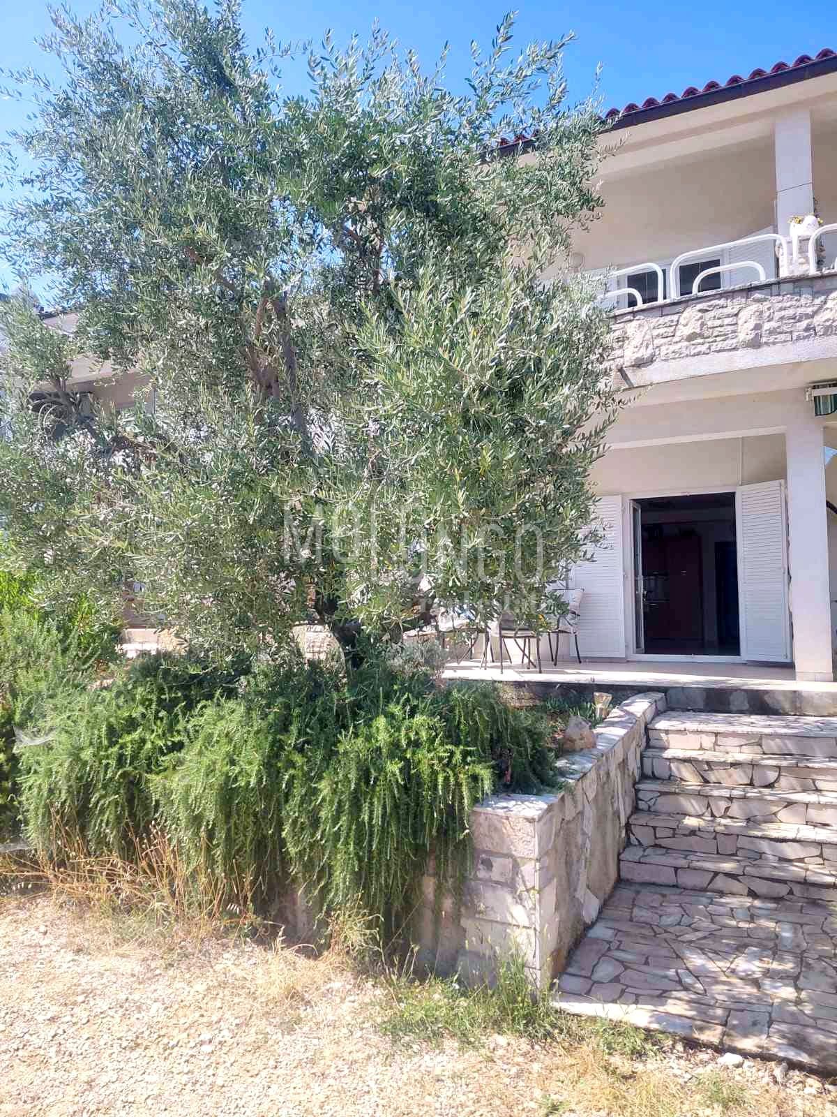 Stanovanje/apartma Duga Uvala, Marčana, 74,88m2