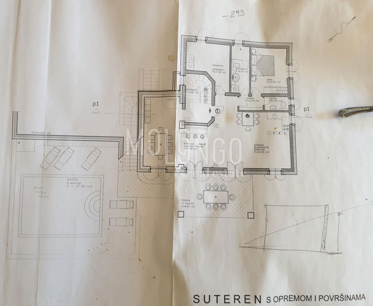 ISTRA, BARBAN – Odlična priložnost: hiša, stanovanja v fazi gradnje in kmetijsko zemljišče v naravni okolici.