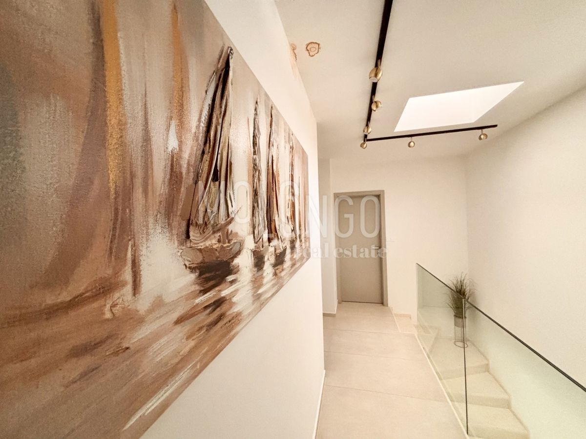 Hiša Omišalj, 185m2