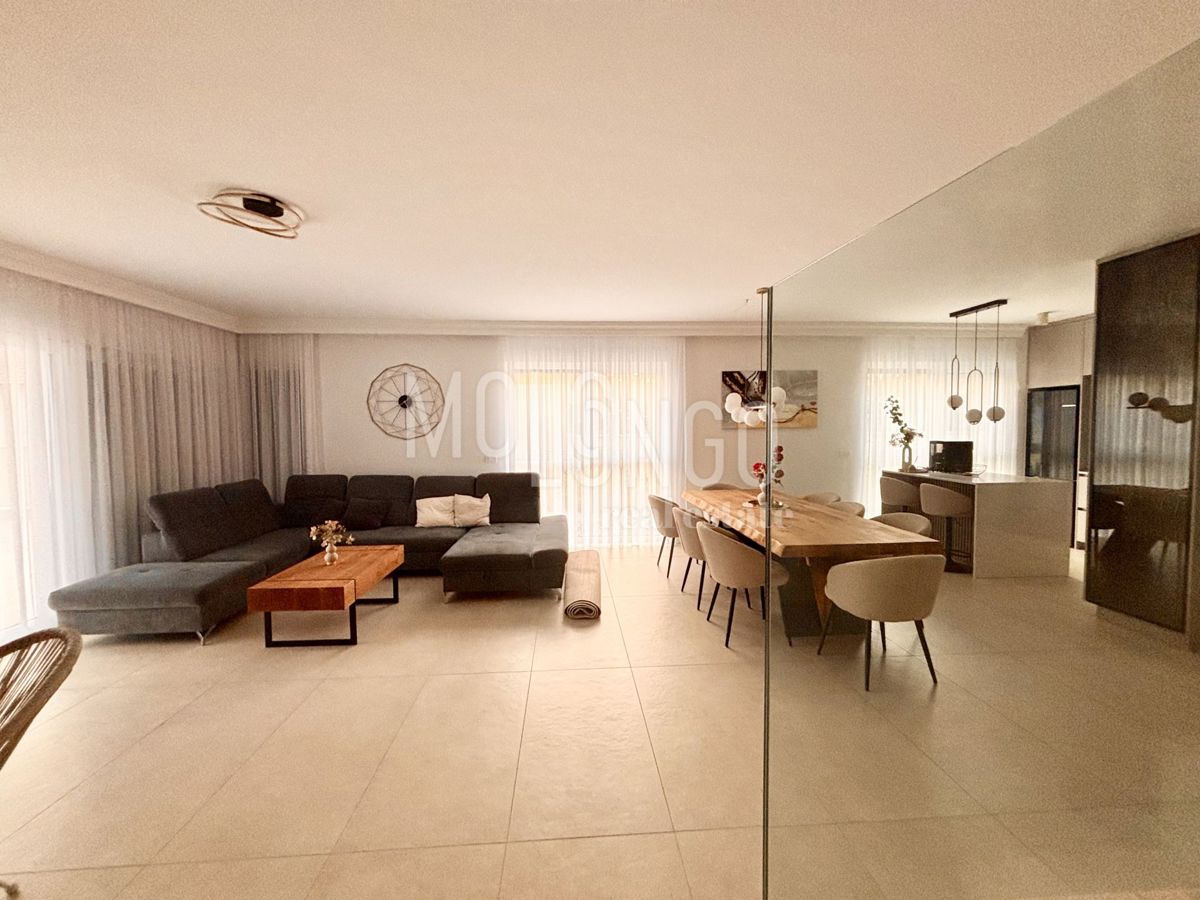 Hiša Omišalj, 185m2