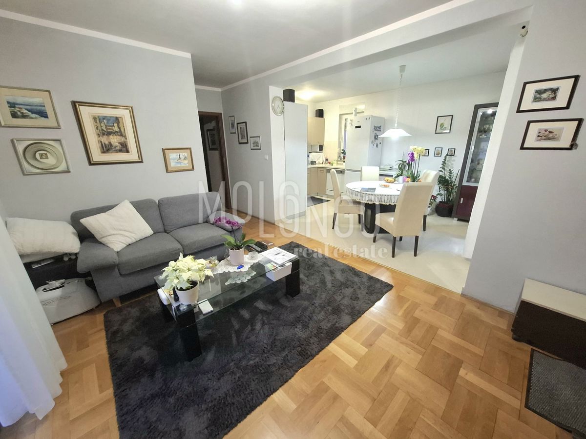 Stanovanje/apartma Sroki, Viškovo, 85m2