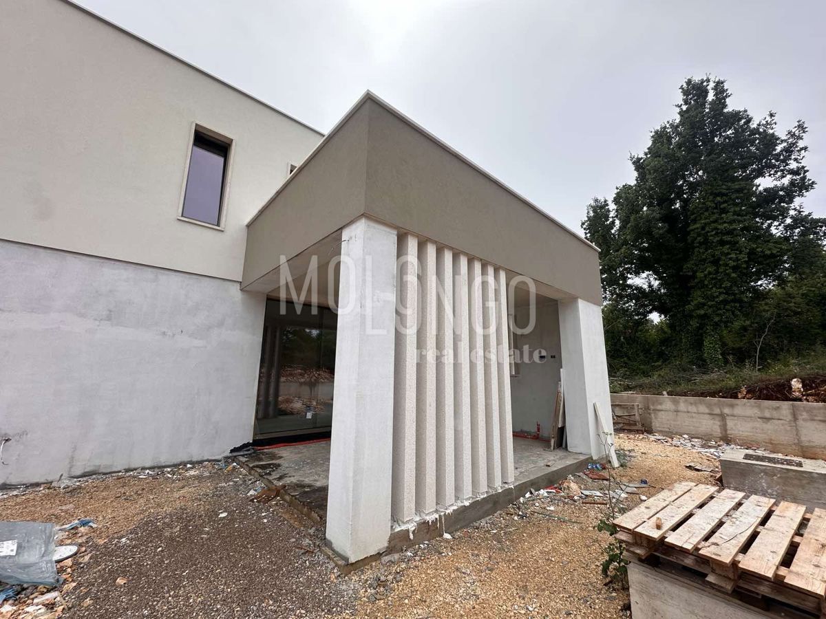 Hiša Labin, 300m2