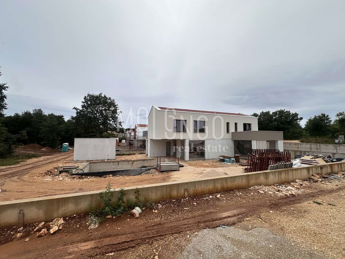 Hiša Labin, 300m2