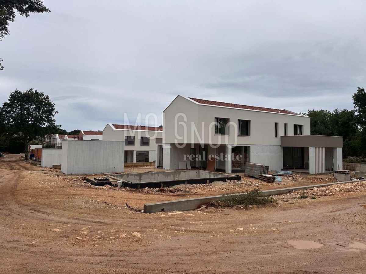 Hiša Labin, 300m2