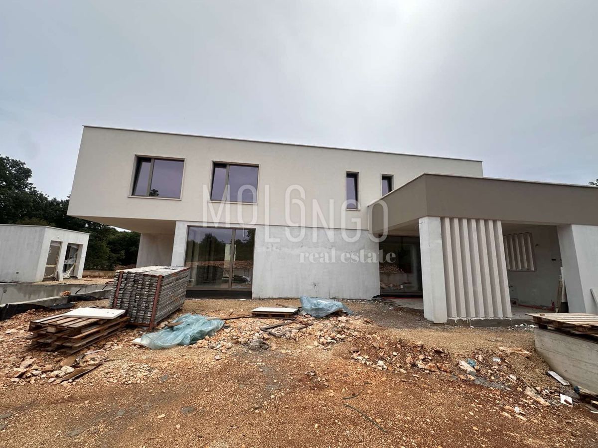 Hiša Labin, 300m2