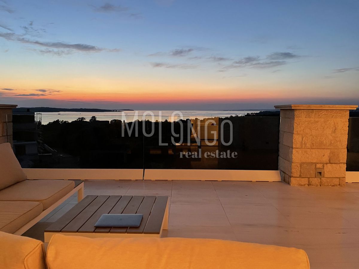Stanovanje/apartma Štinjan, Pula, 171,10m2