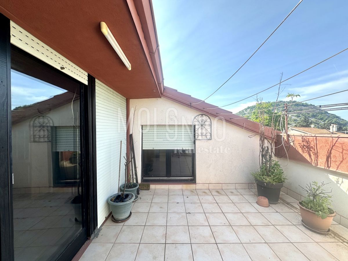 Stanovanje/apartma Draga, Rijeka, 177,66m2