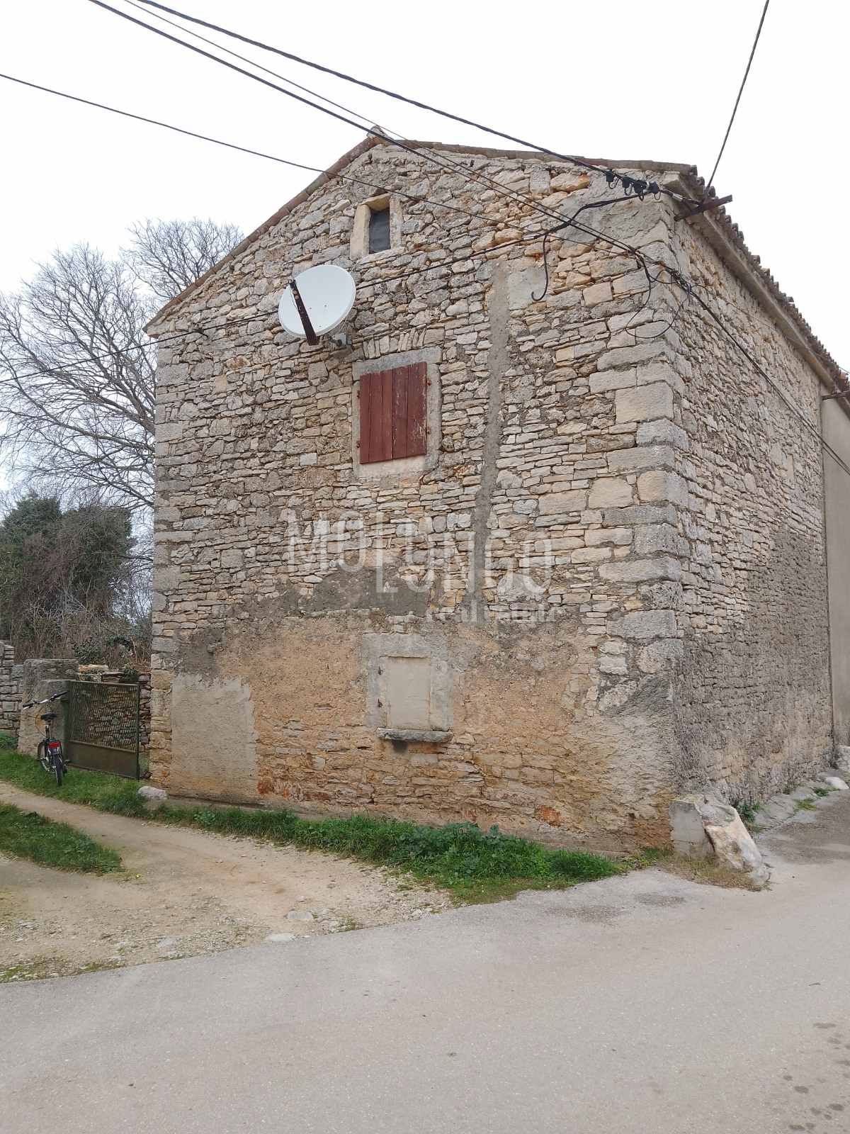 ISTRA, okolica PULE – Kamnita hiša za obnovo