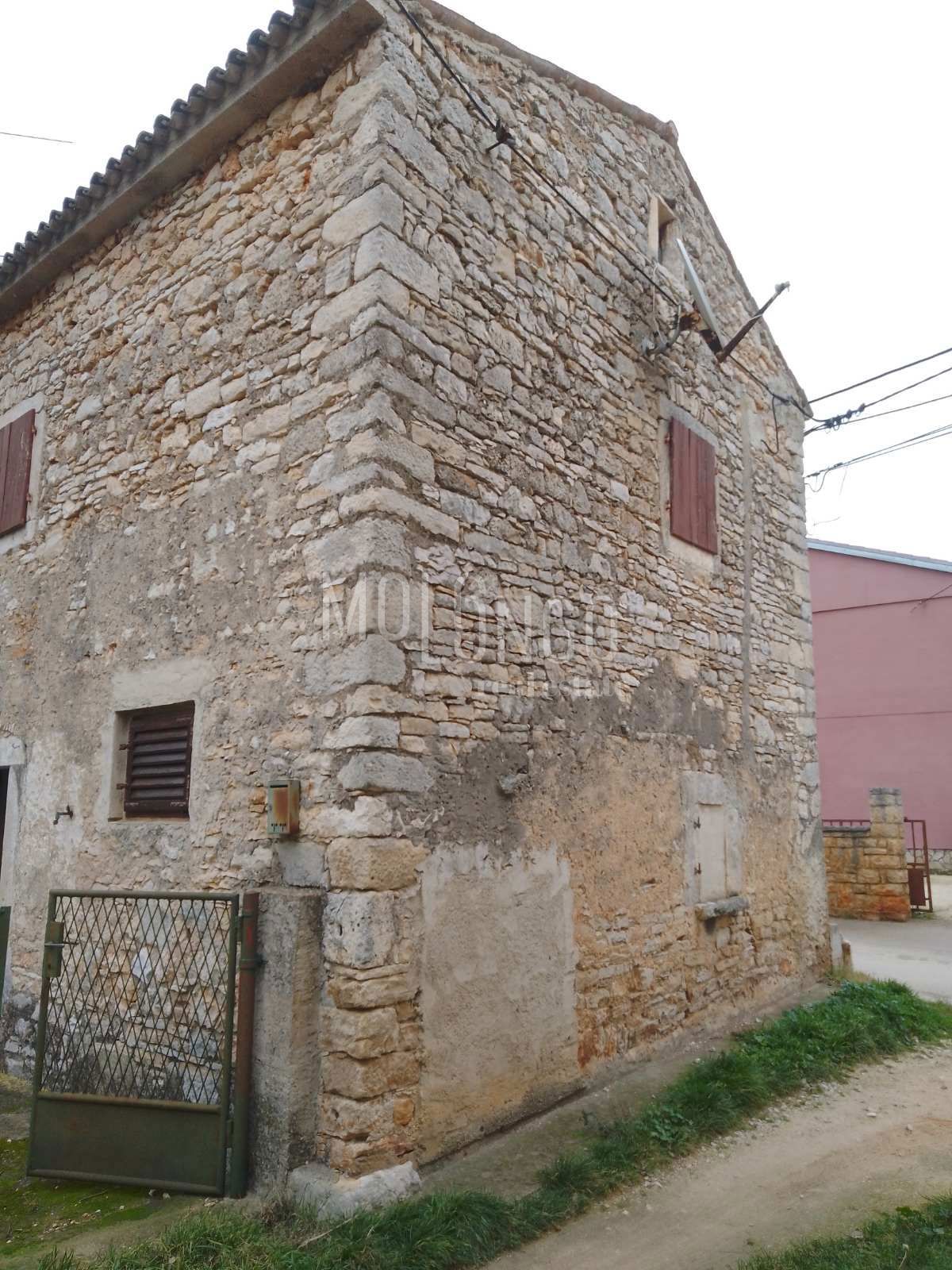 ISTRA, okolica PULE – Kamnita hiša za obnovo