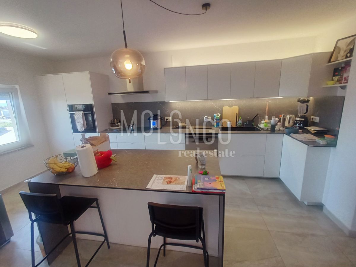 Stanovanje/apartma Viškovo, 162m2