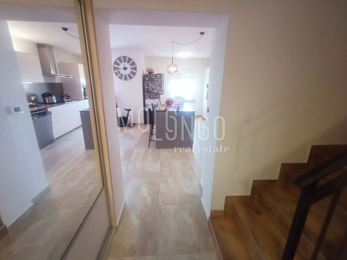 Stanovanje/apartma Viškovo, 162m2
