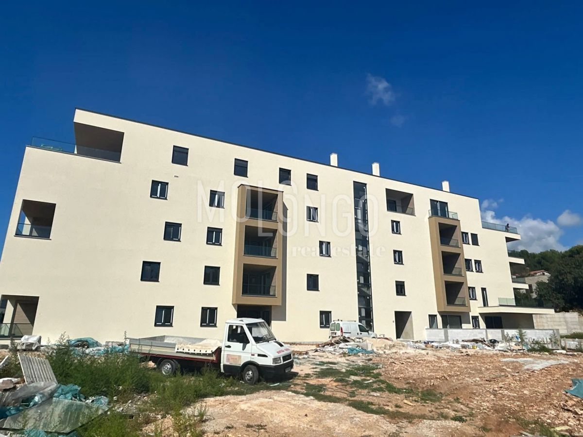  ISTRA, PULA - Kakovostna novogradnja v Puli – Veli Vrh