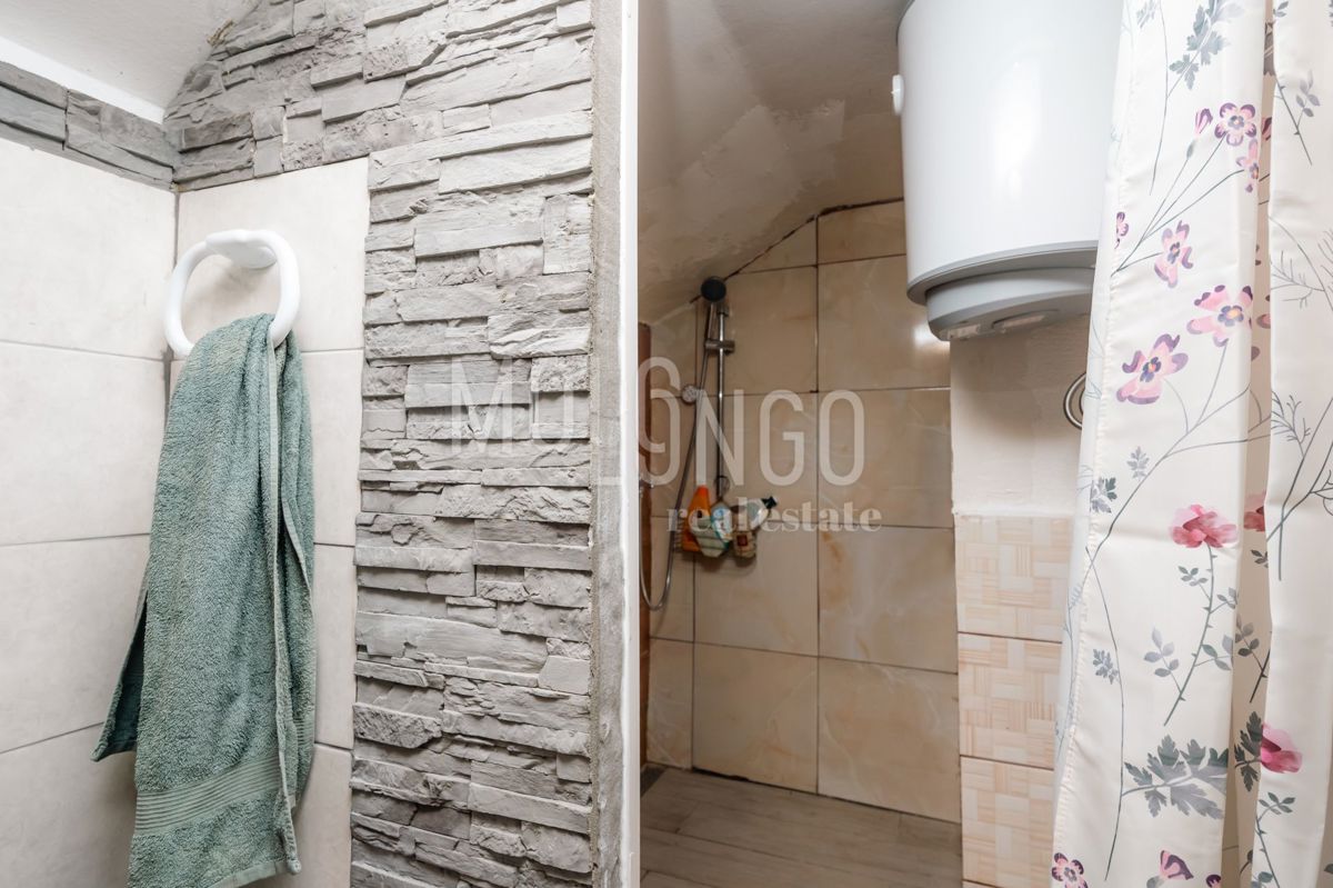 Hiša Mrkopalj, 200m2