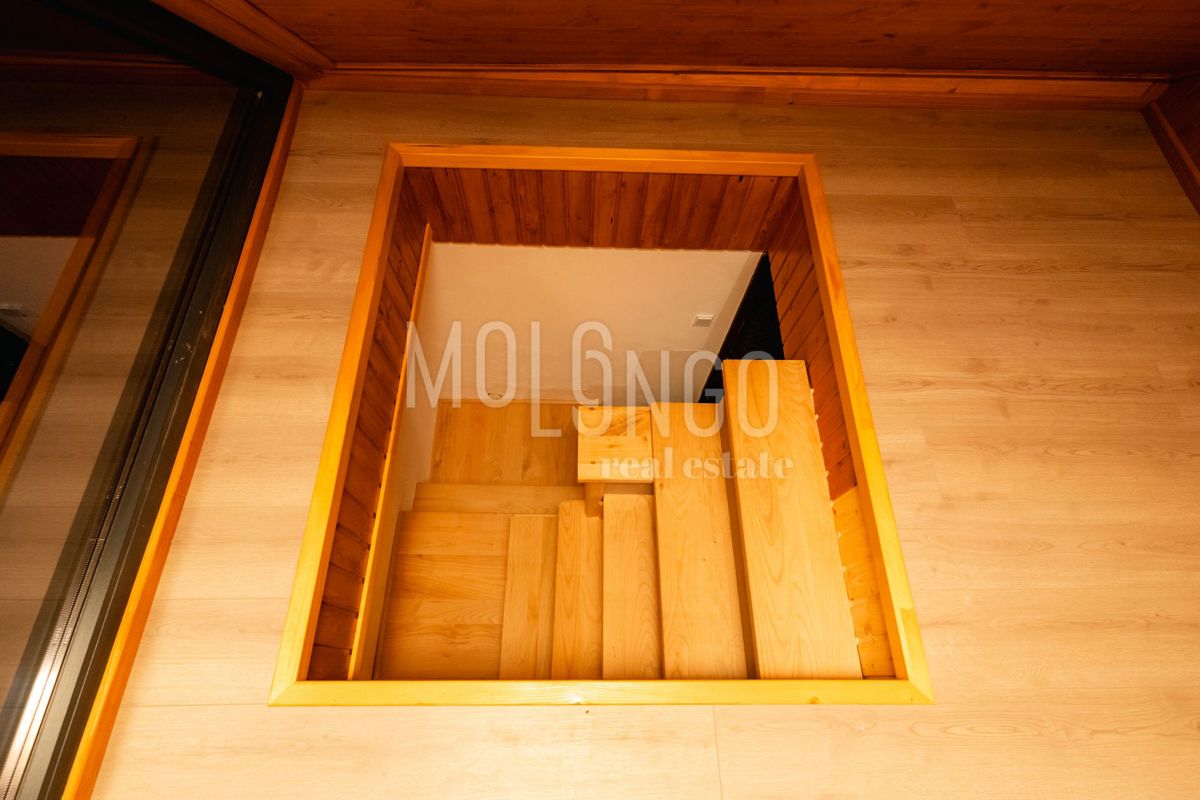 Hiša Mrkopalj, 200m2