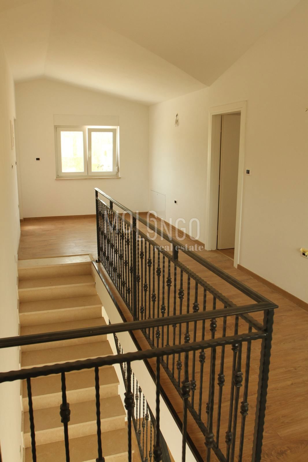 Hiša Svetvinčenat, 190m2