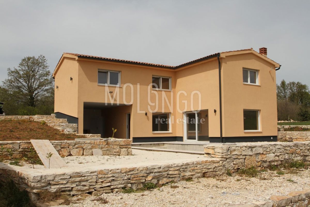 Hiša Svetvinčenat, 190m2