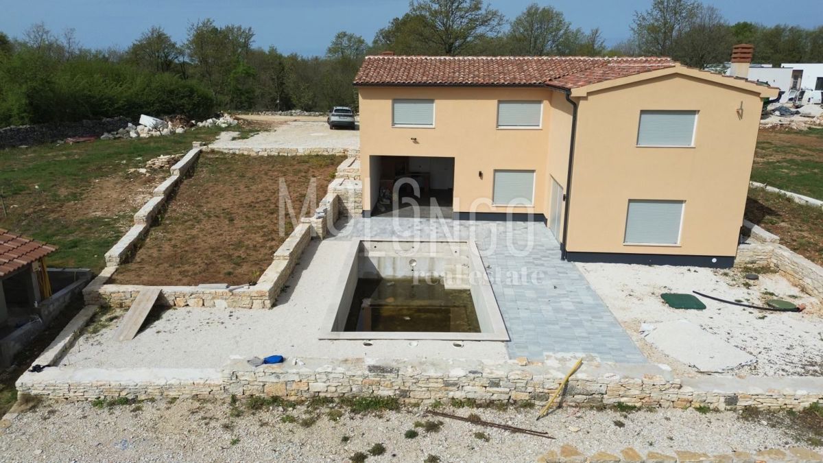 Hiša Svetvinčenat, 190m2