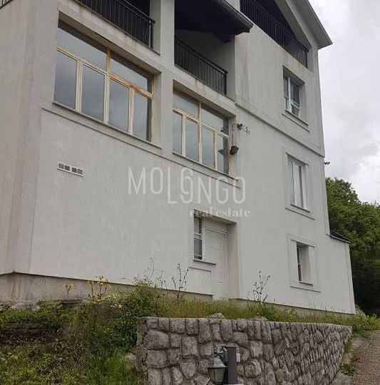 Hiša Bregi, Matulji, 450m2