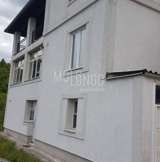 Hiša Bregi, Matulji, 450m2