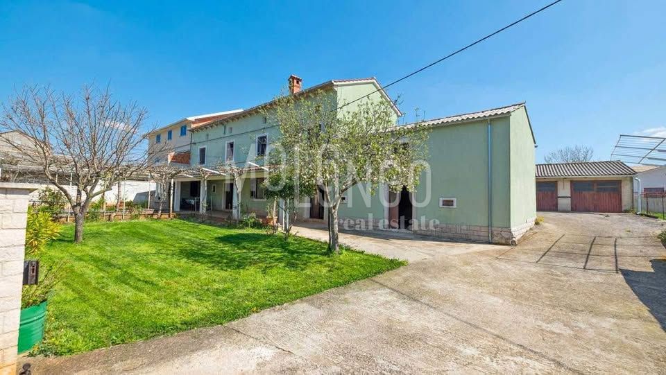 Hiša Cere, Žminj, 320m2