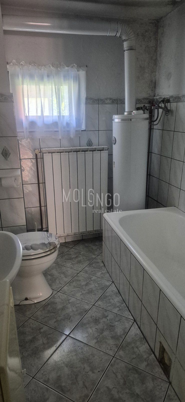 Hiša Belo Selo, Fužine, 200.000m2