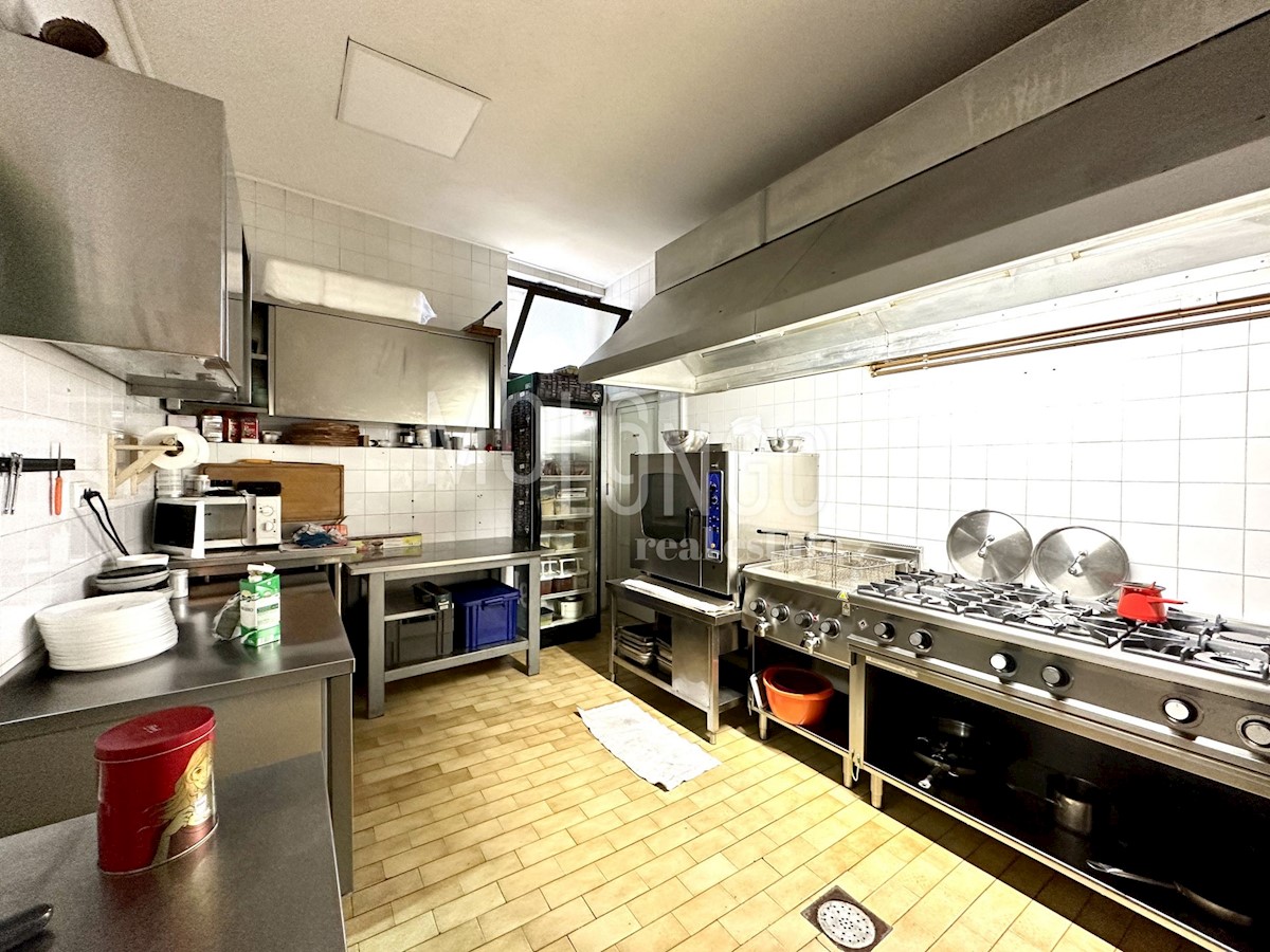 Poslovni prostor Mlaka, Rijeka, 220m2