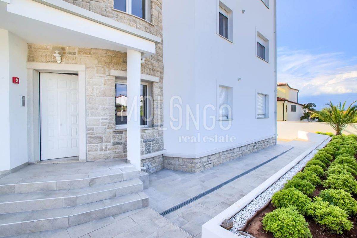 Stanovanje/apartma Štinjan, Pula, 74m2