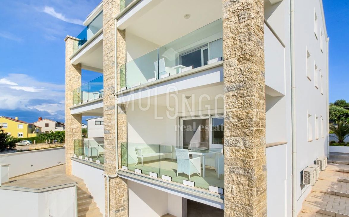 Stanovanje/apartma Štinjan, Pula, 74m2