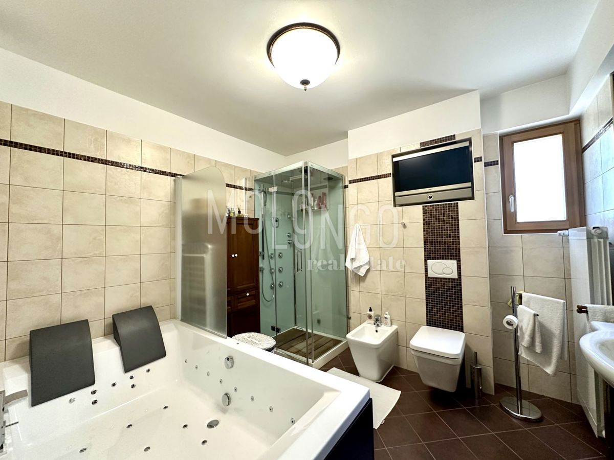 Stanovanje/apartma Pećine, Rijeka, 94,99m2