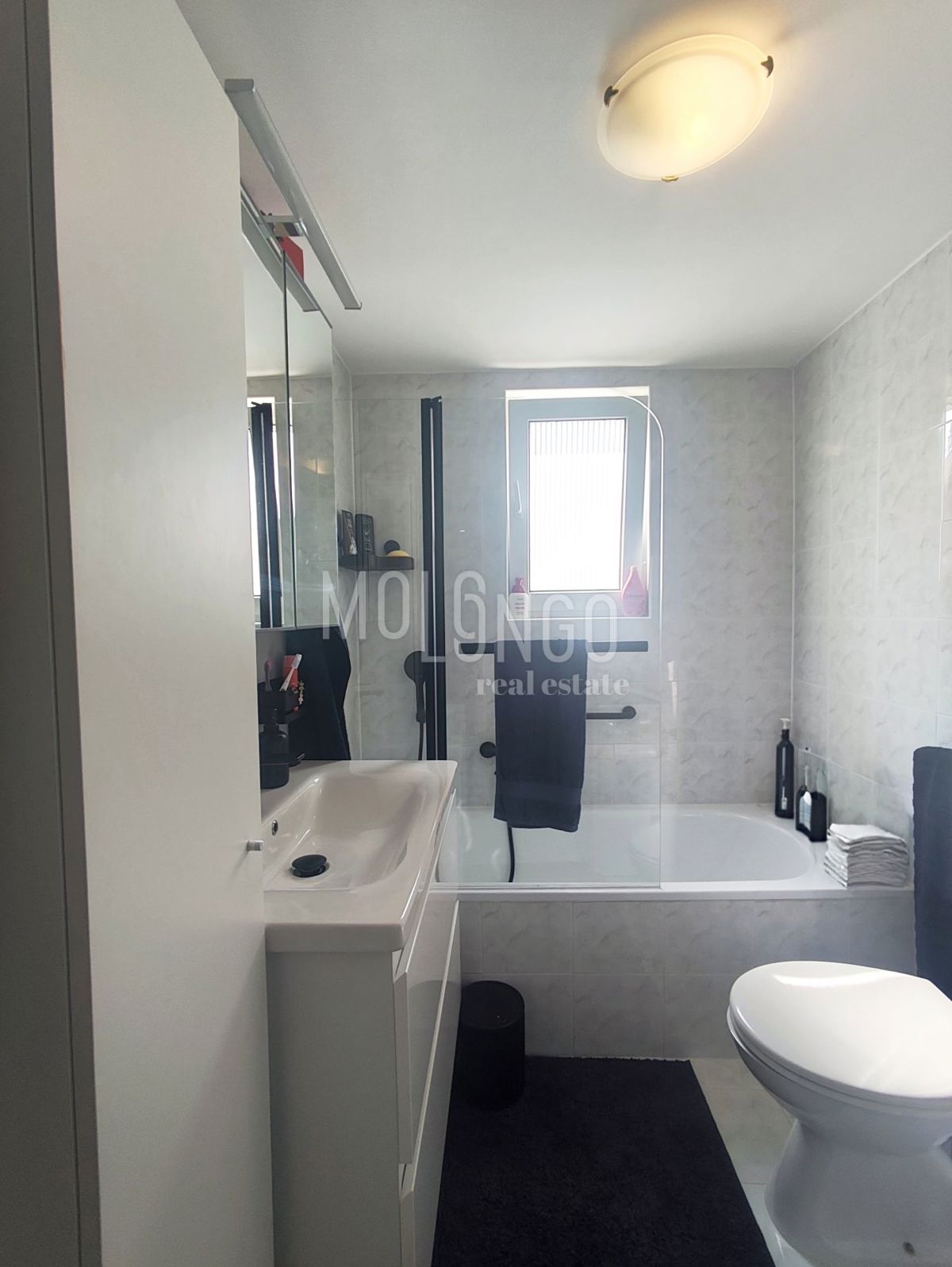 ISTRA, FUNTANA - Stan s galerijom i malim vrtom – 700 m od mora