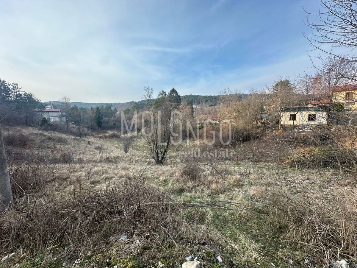 Zemljišče Klana, 2.105m2