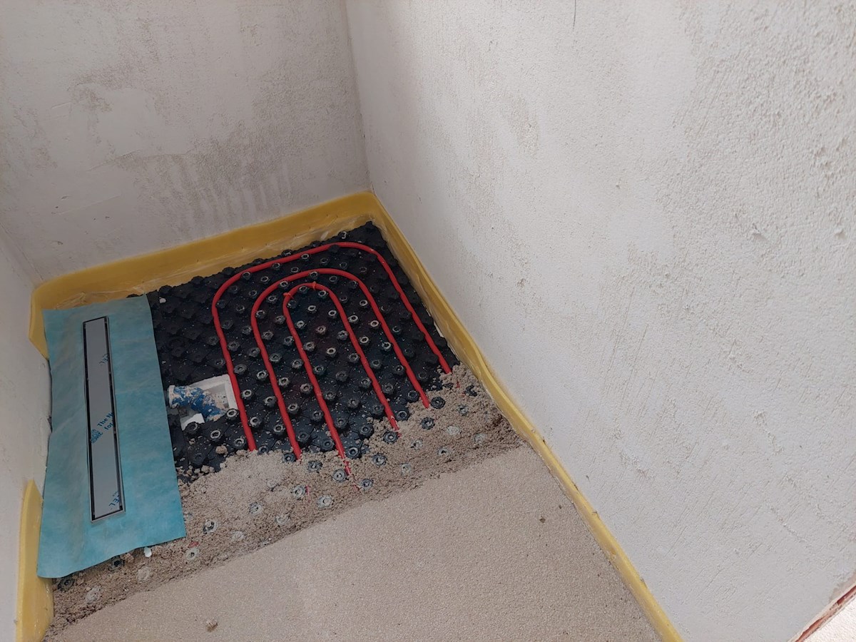 Vodice, nova hiša dvojček z bazenom