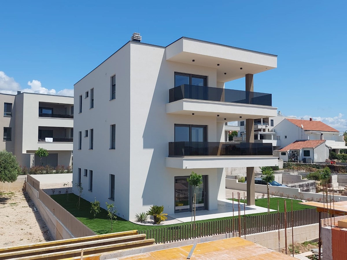Vodice, novo stanovanje v bližini plaže-S2