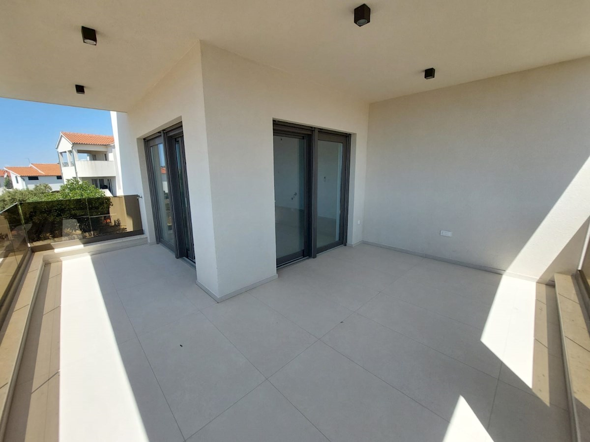 Vodice, novo stanovanje v bližini plaže-S2
