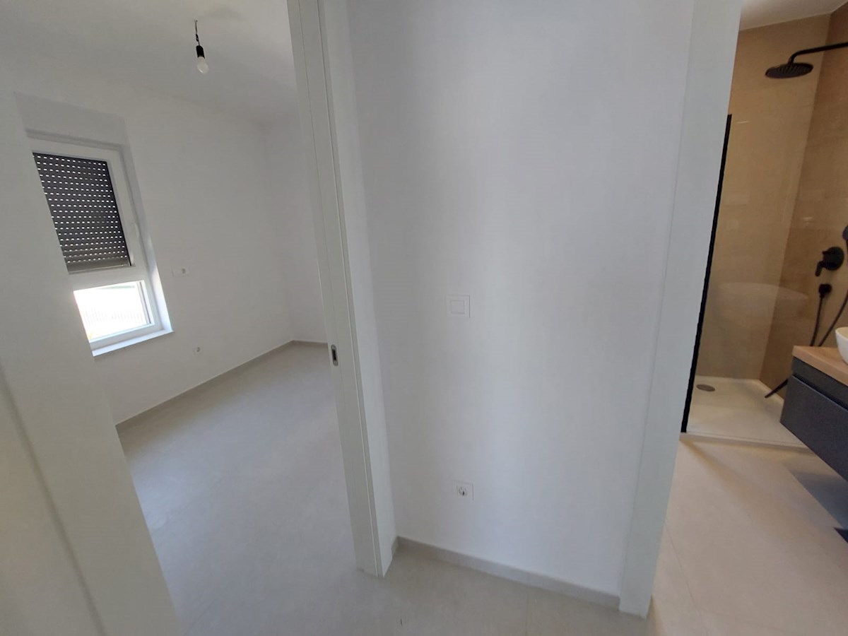 Vodice, novo stanovanje v bližini plaže-S2