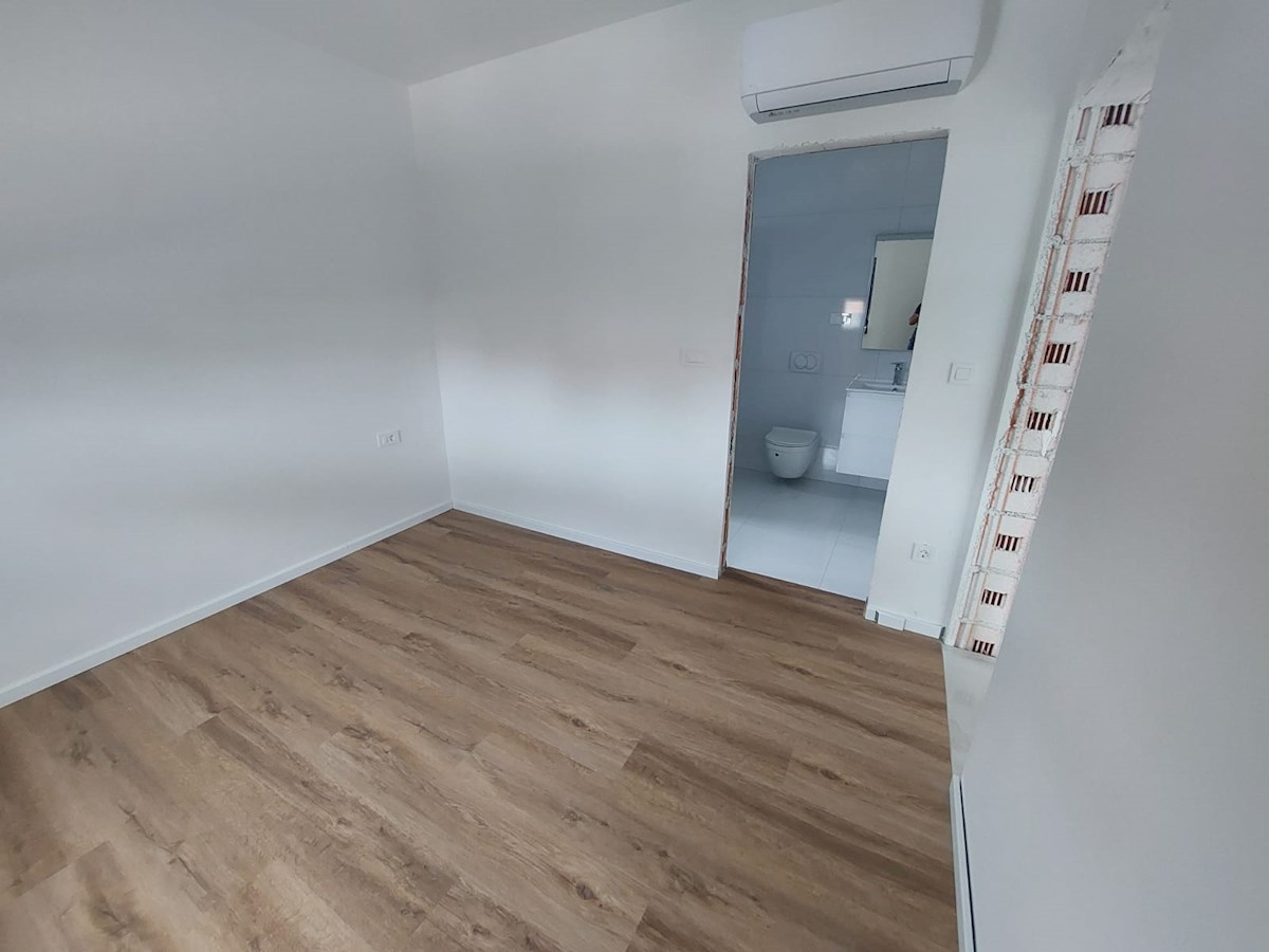 Vodice, dvosobni apartmaji v novogradnji