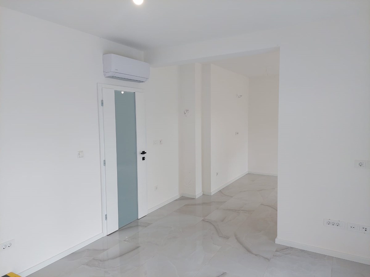 Vodice, dvosobni apartmaji v novogradnji