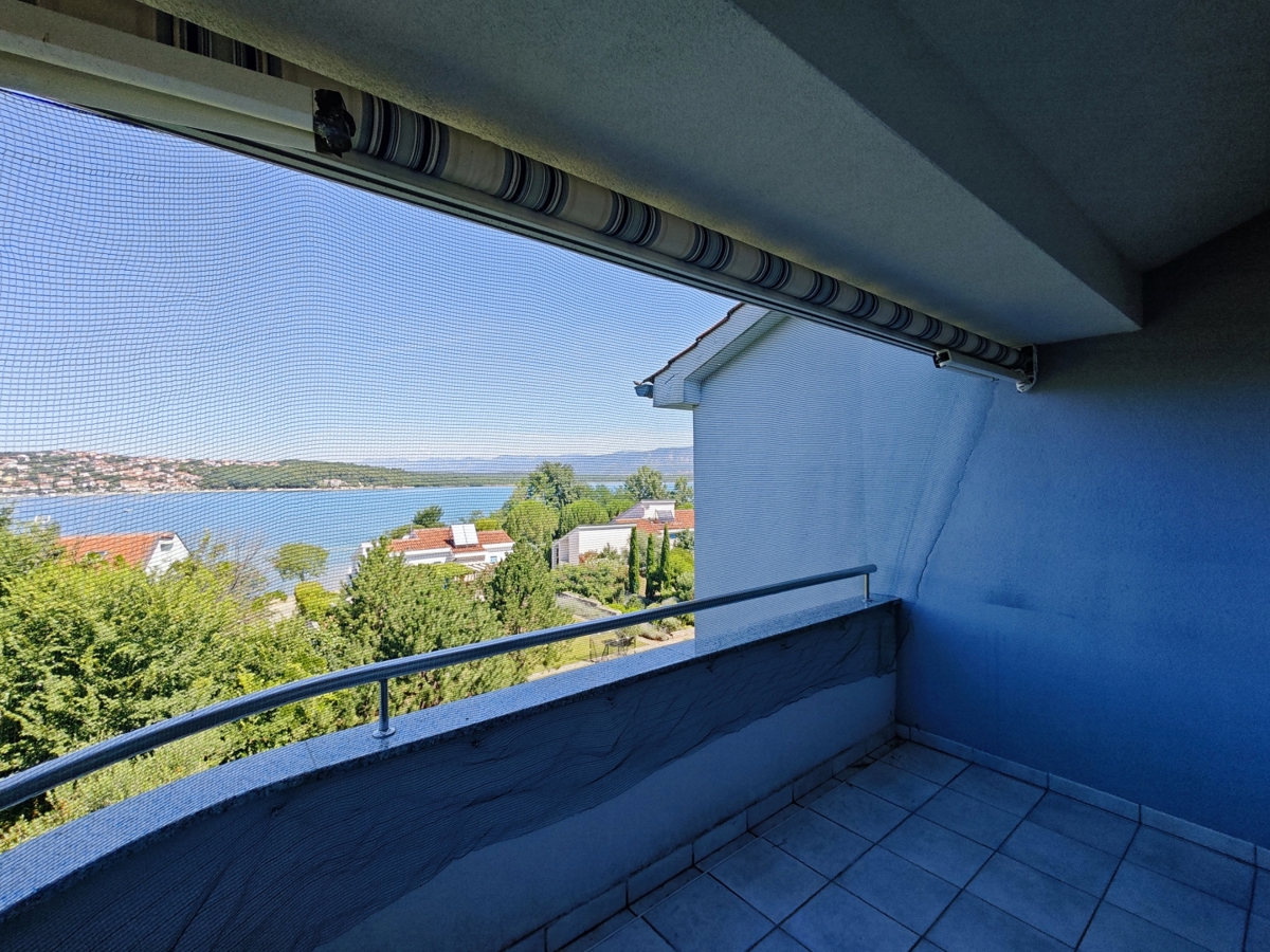 OTOK KRK, SOLINE - Apartma z odprtim pogledom na morje