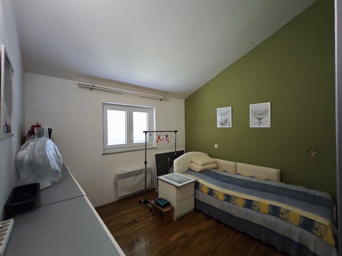 OTOK KRK, SOLINE - Apartma z odprtim pogledom na morje