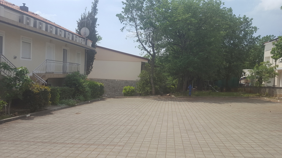 UVALA SOLINE - Apartma 60 metrov od morja