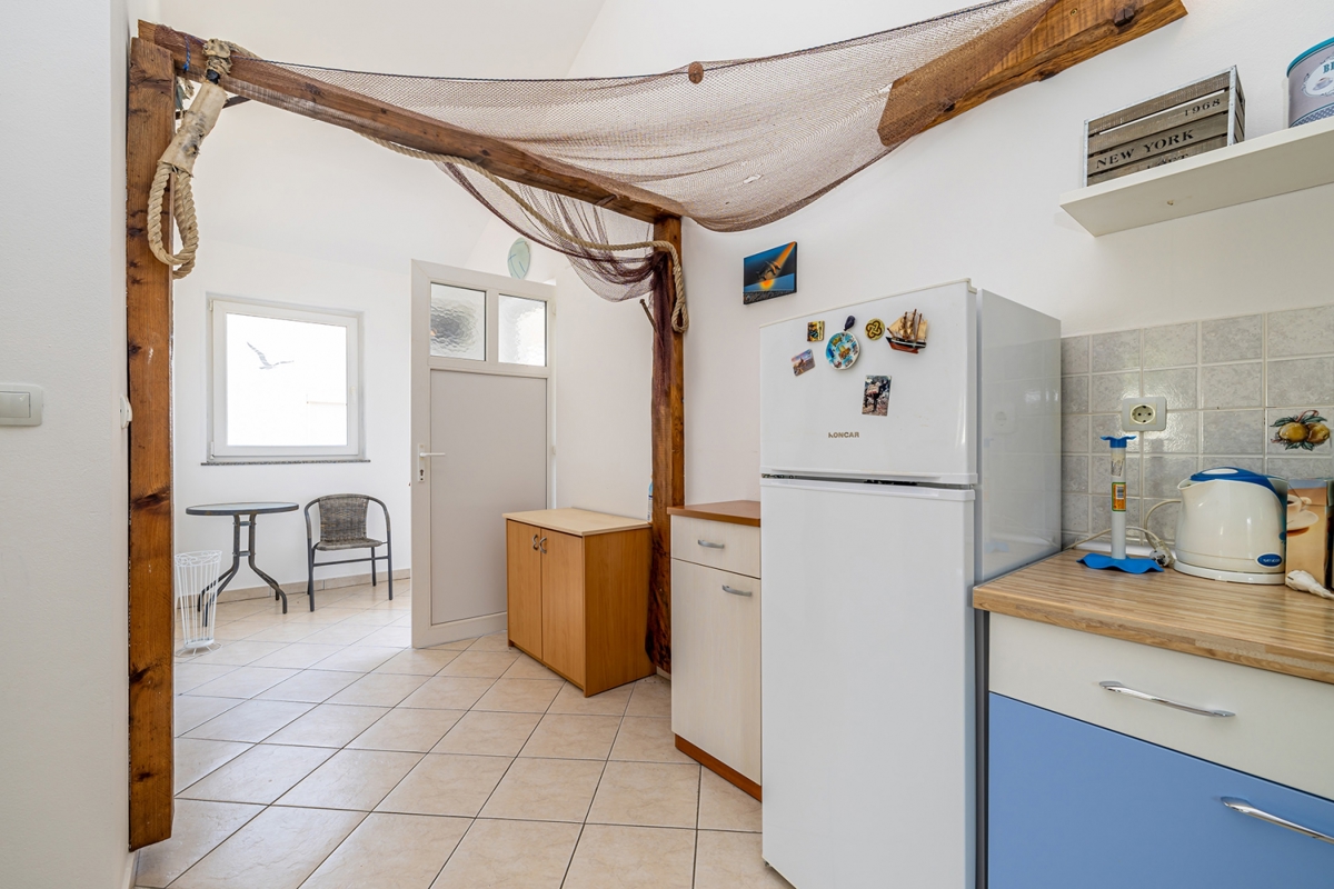OTOK KRK, ŠILO - Apartma z eno spalnico in dnevno sobo