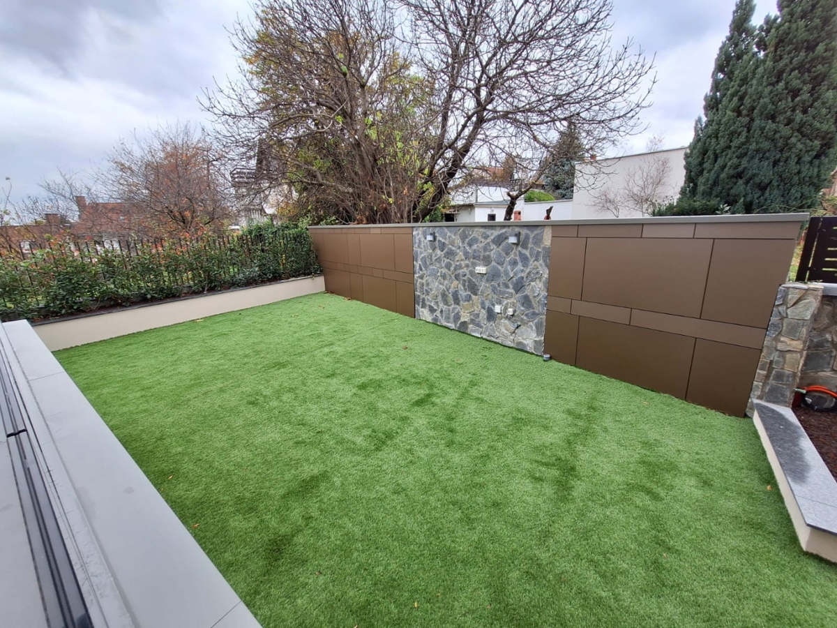 MAKSIMIR, Jordanovac - Premium trisobno stanovanje v pritličju z zasebnim vrtom in garažo