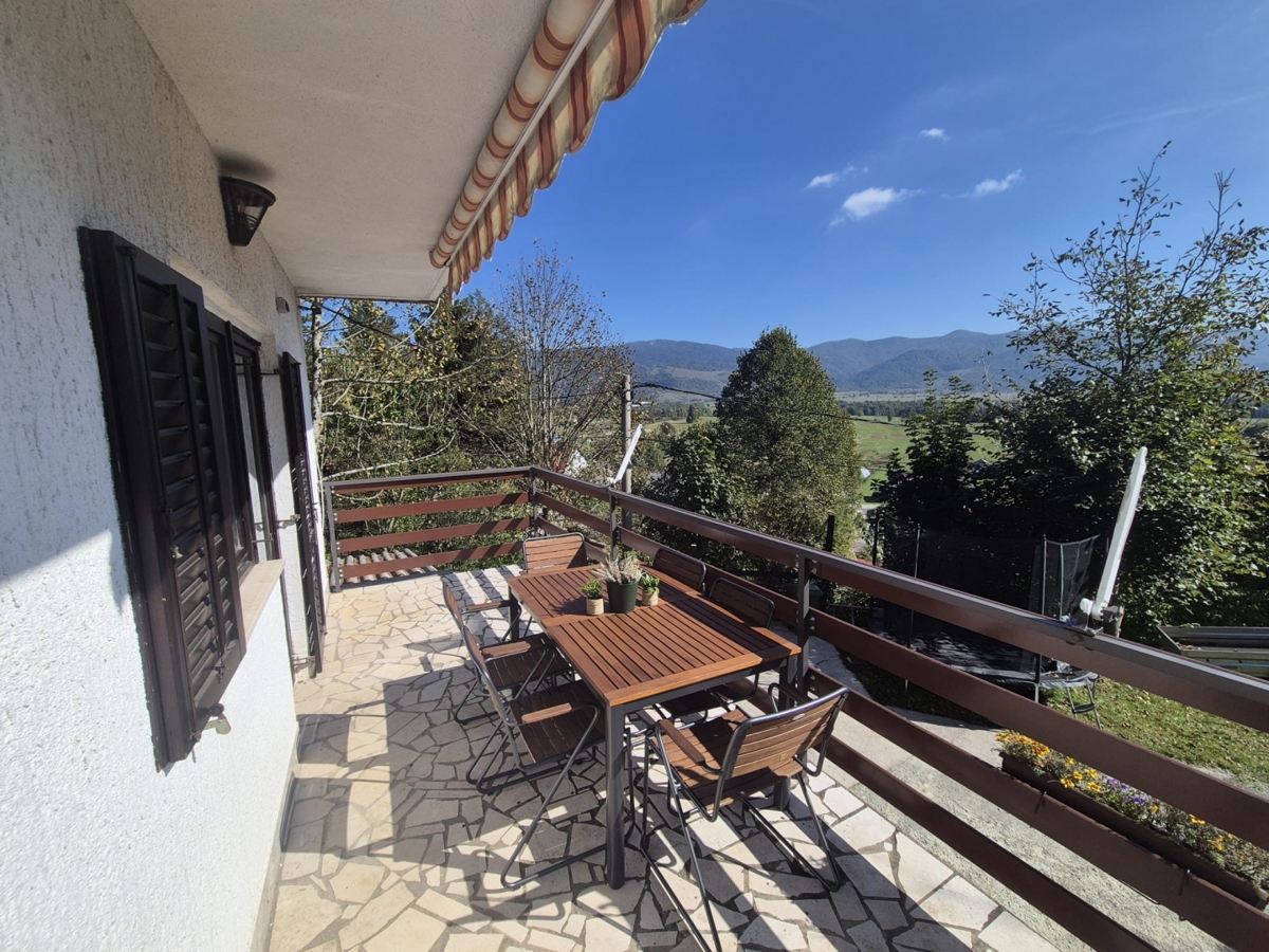 GORSKI KOTAR, LIČ - Hiša s pogledom na naravo