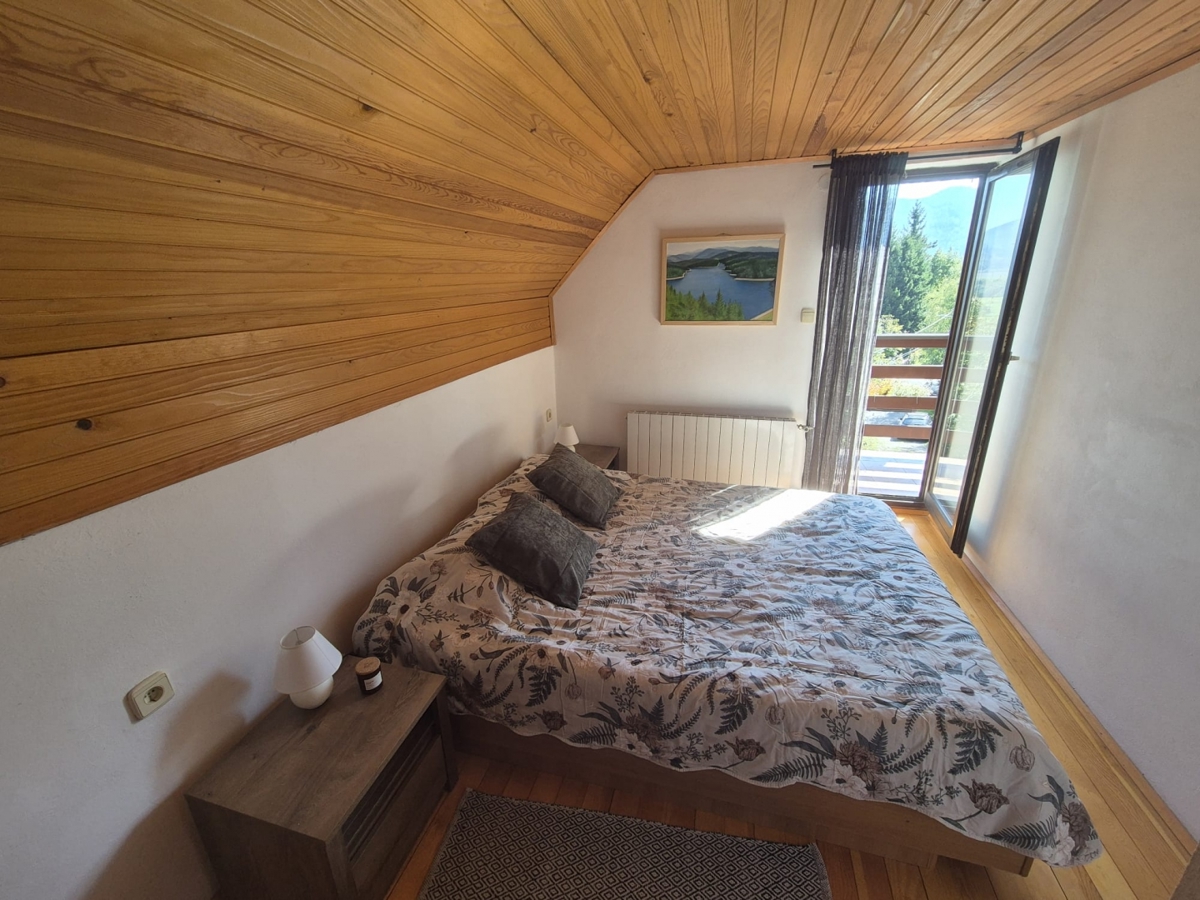 GORSKI KOTAR, LIČ - Hiša s pogledom na naravo