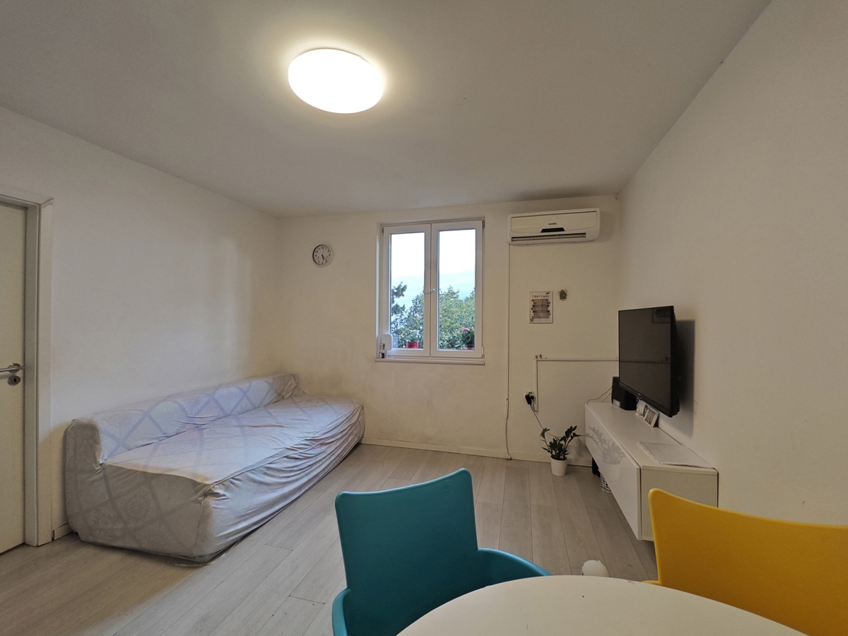 Zamet, Baredice - dvosobno stanovanje 47m2 s pogledom na morje