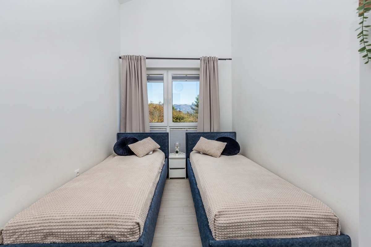 ČIŽIĆI, OTOK KRK - Apartma s pogledom na morje